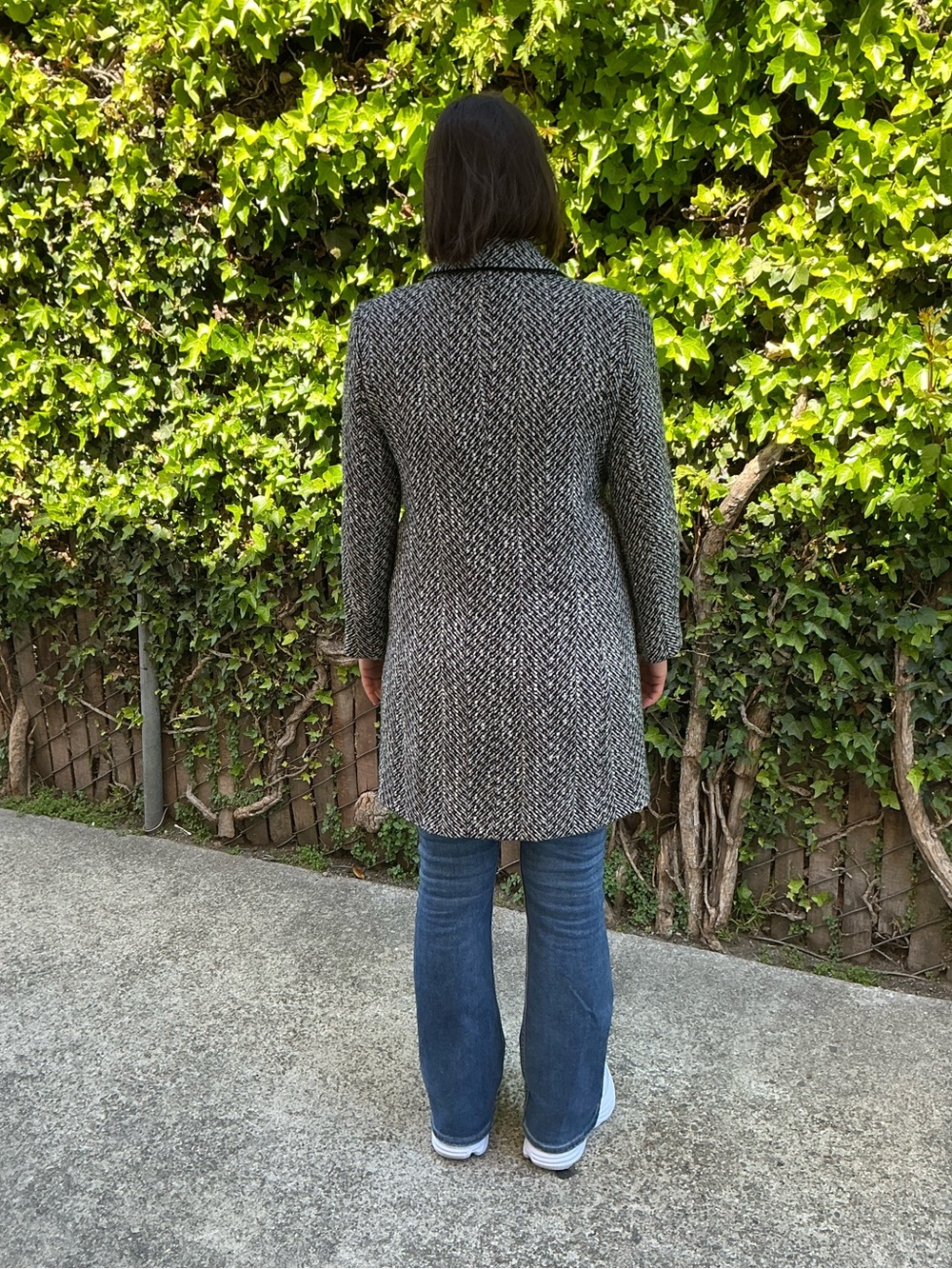 Women’s Coat from Overseas - Picture 6 of 12